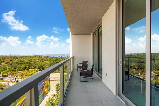 Building Photo - 3900 Biscayne Blvd Unit Miami Design District Luxury Condo