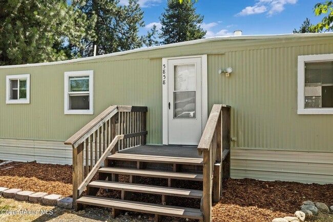 Photo - Manufactured Home 3 bed 1.5 bath RV Parking/Fenced Yard