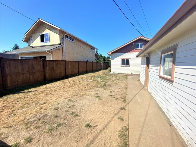 Photo - 3709 N Orchard St