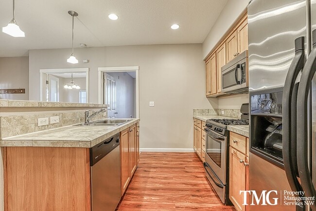 Photo - Beautiful Ground Level 1+br Condo ** Water/Sewer/Garbage Included ** Unit 101