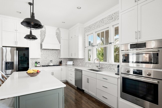 Photo - 1043 Calico St