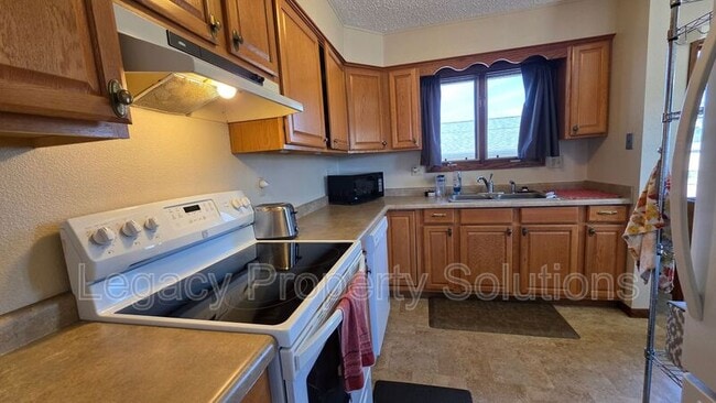 Photo - 1304 E Ingals Ave