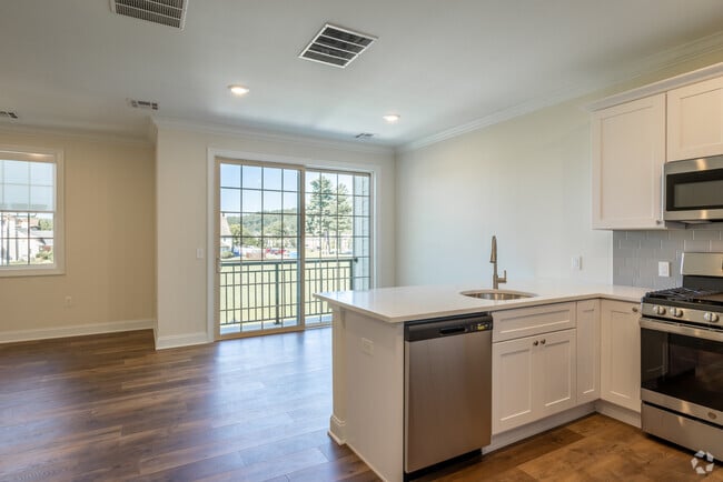 2BR, 1BA - 1,110SF