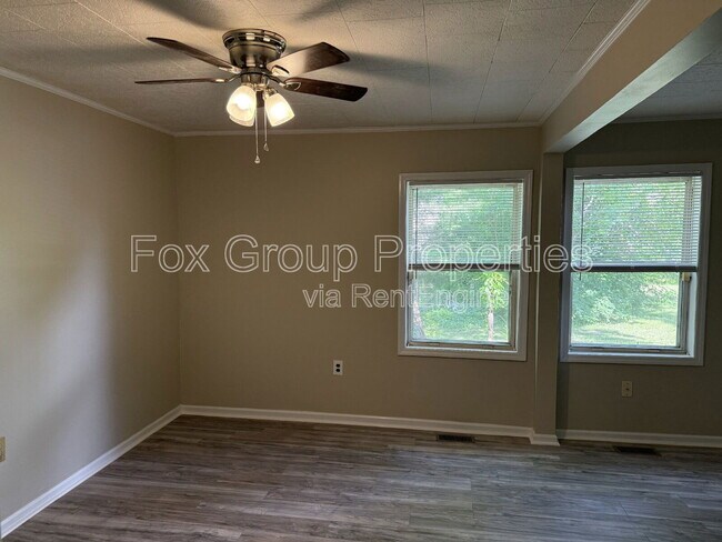 Photo - 2126 W 6th Ave