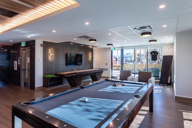 Common Lounge - Telford Mews at Leduc Village