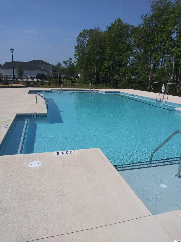Photo - 1556 Swing Bridge Way