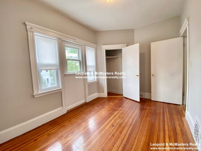 Photo - 19 Roseclair St