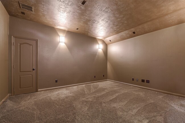 Building Photo - 6223 Duke Trail Ln