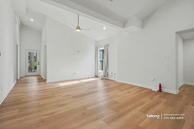 Photo - 1017 Sparks St SW