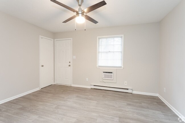 Photo - Claremont Hills