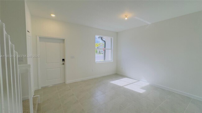 Photo - 2621 SE 27th Dr