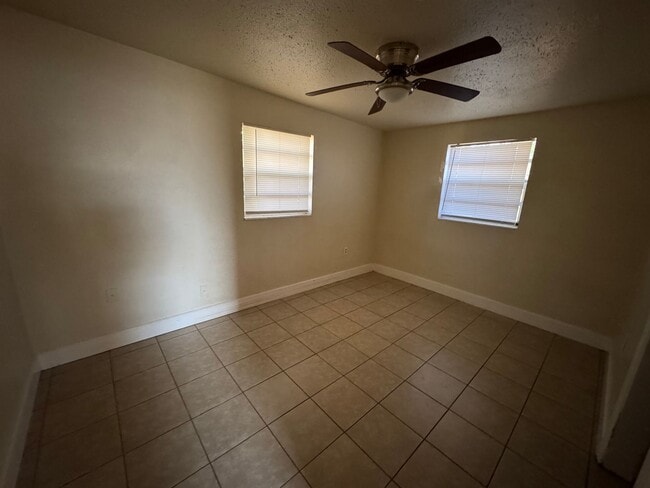 Photo - For Rent – 2 Bedroom, 1 Bathroom Home