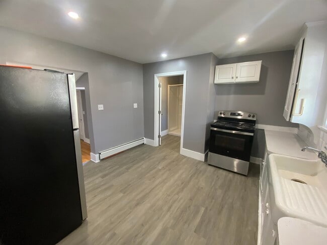 Photo - 158 Broad St Unidad 5