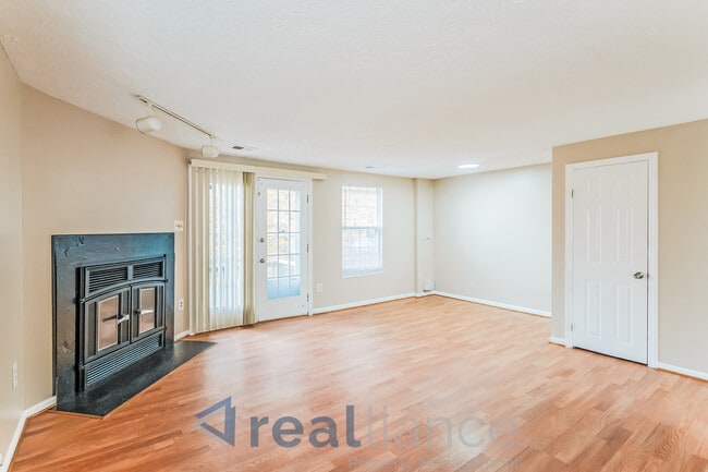 Photo - 265 Red Jade Dr