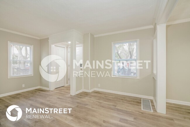 Photo - 1141 N Rochester Ave