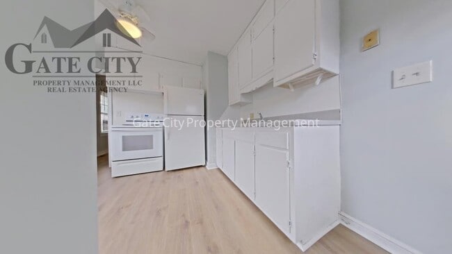Photo - 1218 Guyer St
