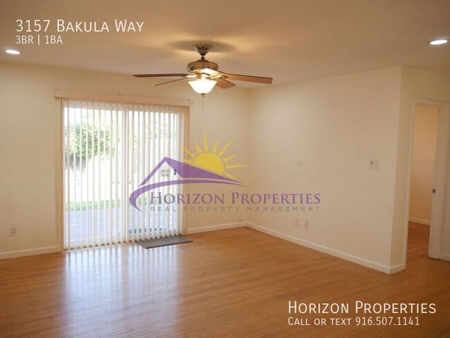 Photo - 3157 Bakula Way