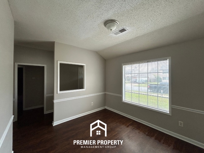 Photo - Charming 3BR/2BA Home in 38125 | Vaulted Ceilings, Built-ins & 2-Car Garage