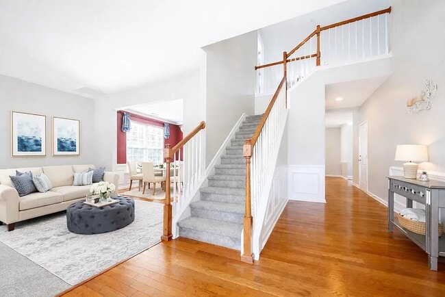 Photo - 108 Saybrook Rd