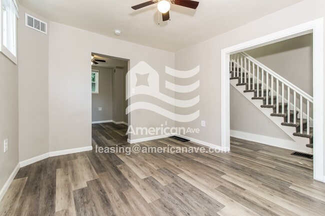 Photo - 312 Charles St