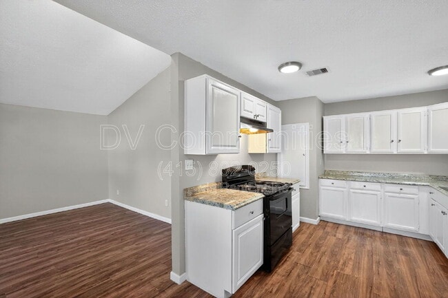 Photo - 24415 Lightwoods Dr