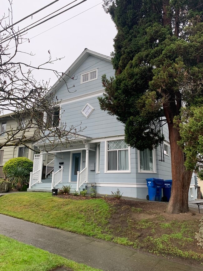 Photo - 1803 S Weller St Unidad A