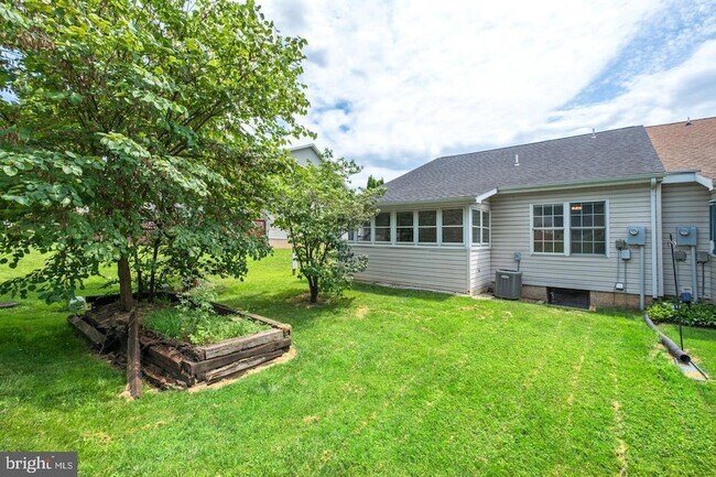 3437 Dawn Dr