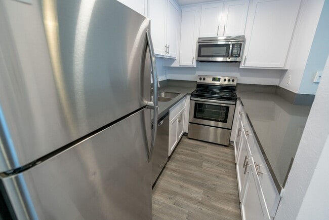 Photo - 2039 North Las Palmas Ave