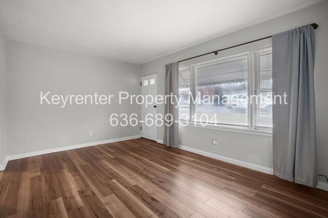 Photo - 1045 N New Florissant Rd