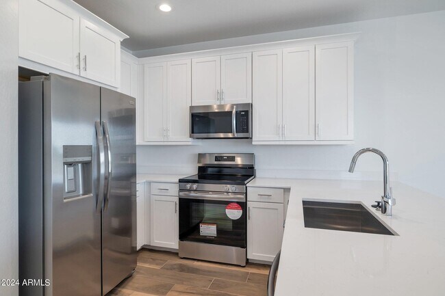 Photo - 4017 E Amoroso Dr