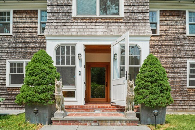 Photo - 5 Baiting Hollow Rd