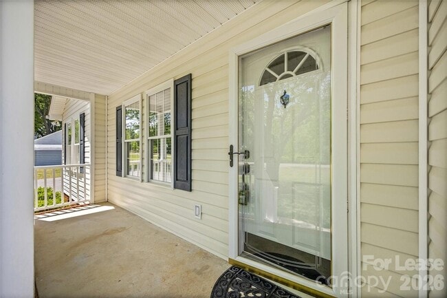 Photo - 425 Griggs Rd