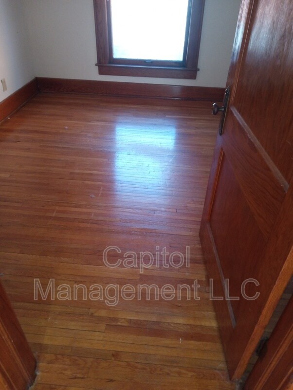 605 S Grand Ave Unit 2