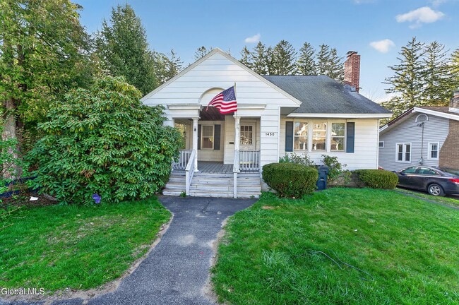 Photo - 1450 Baker Ave