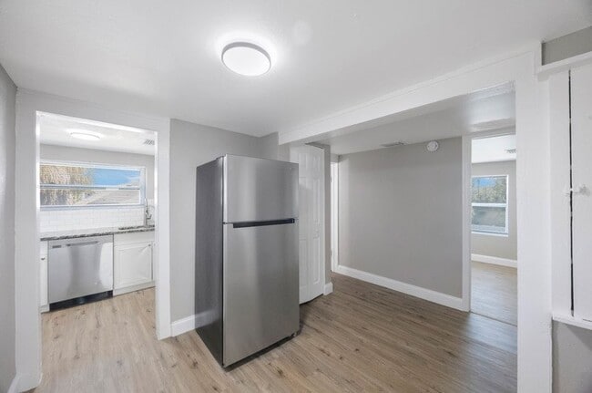 Photo - 955 9th Ave S Unidad A