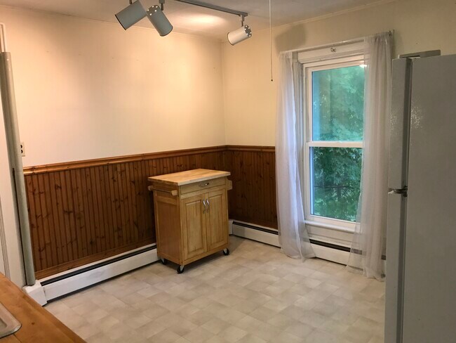 Photo - 51 Andover St Unidad Apt 2