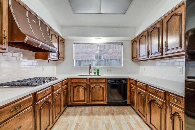 Photo - 20303 Hampshire Rocks Dr