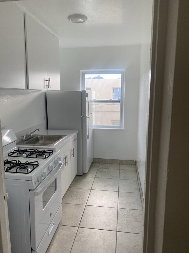 Alberta Heights Apartments