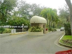 Photo - 780 NE 69th St Unidad 1706