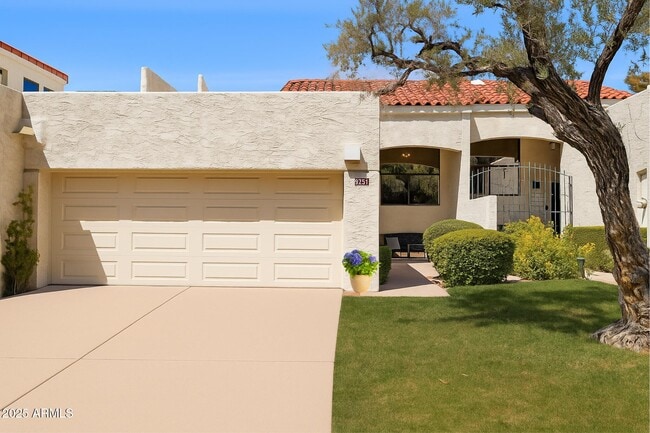 Photo - 5732 N 25th St