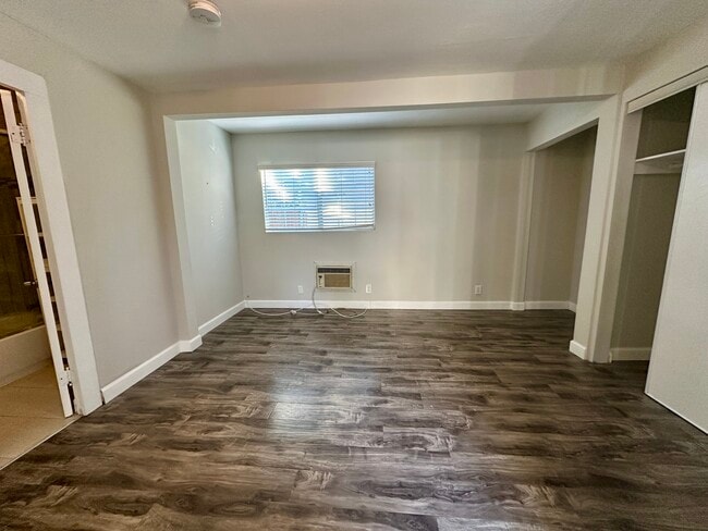 Photo - 1352 N McCadden Pl