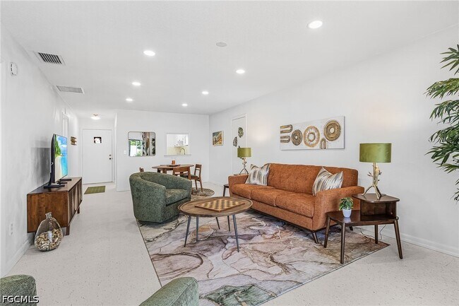 Photo - 6731 Panther Ln Unidad D6