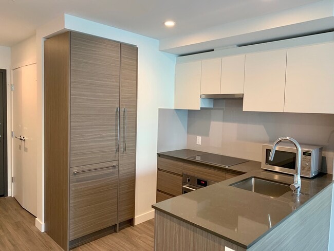 Building Photo - 13615 Fraser Hwy