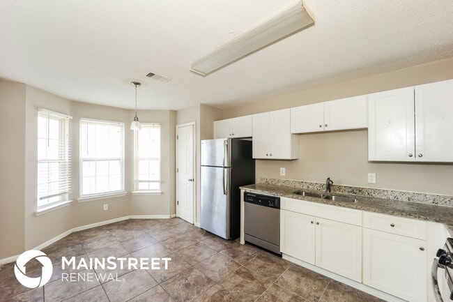 Photo - 11885 Registry Blvd