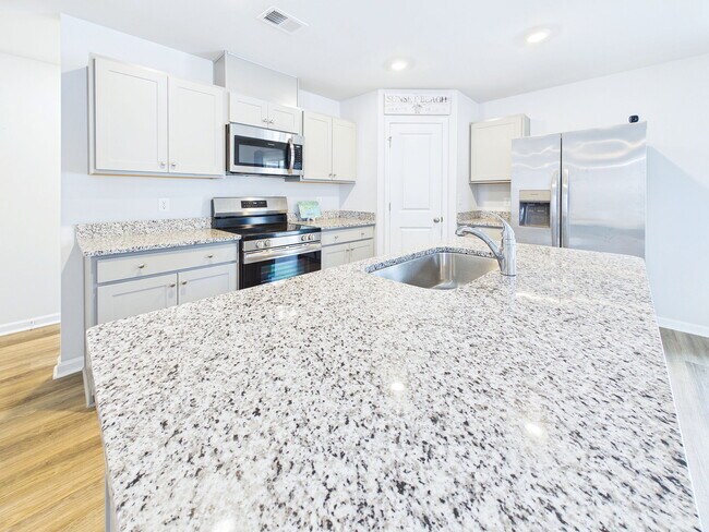 Photo - 7047 Woodline Dr SW