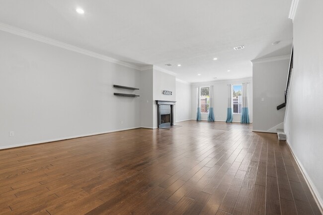 Photo - 9419 Stonehouse Ln