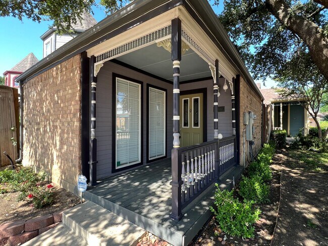 Building Photo - 10913 Gable Dr