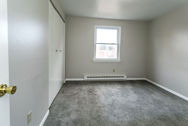 Photo - 10 Kellogg Rd