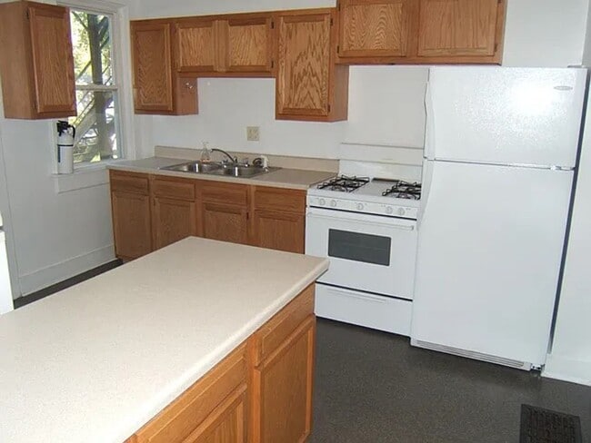 60 W 10th Ave Unit 60