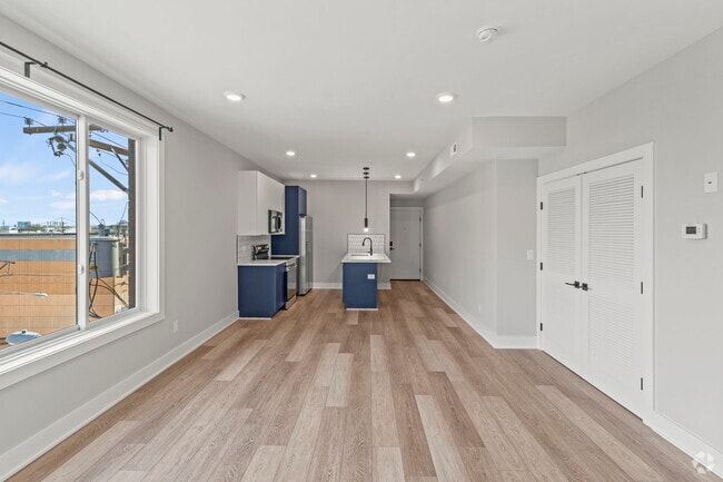 Building Photo - 2413 Frankford Ave Rental
